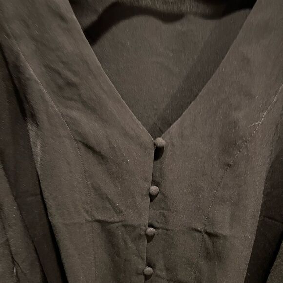 Black v-neck button front with tie waist and bell sleeves blouse women’s size L - Picture 5 of 7